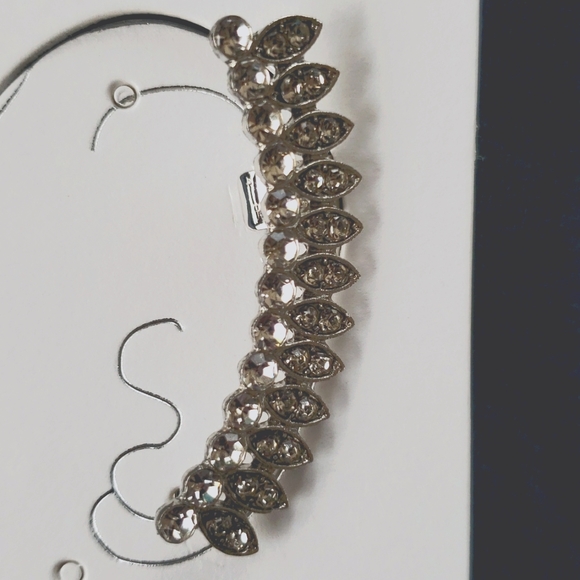 🥳3/20🥳 Silver Tone Left Ear Rhinestone Cuff - New in Package - Picture 6 of 6